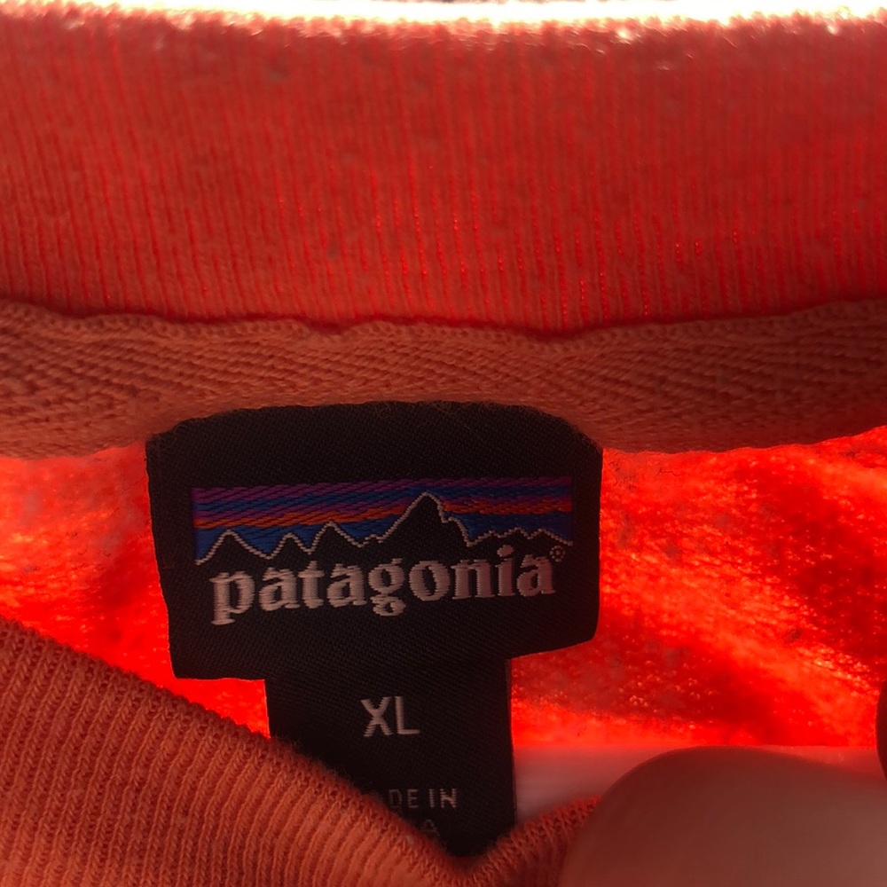patagonia orange/pink crewneck
